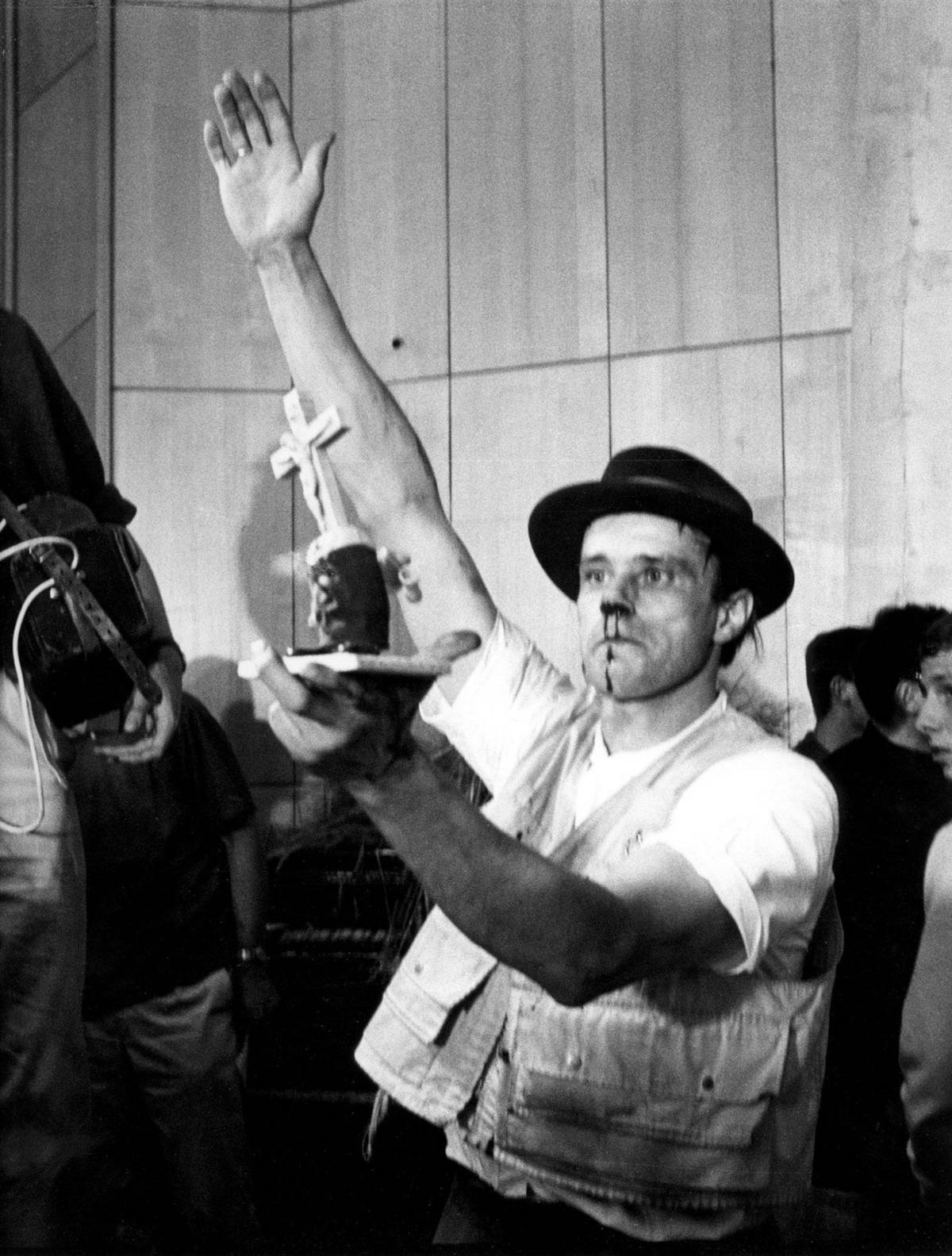 Joseph Beuys, Action: Kukei/Akopee-nein/Browncross/Fat corners/Model fat corners
