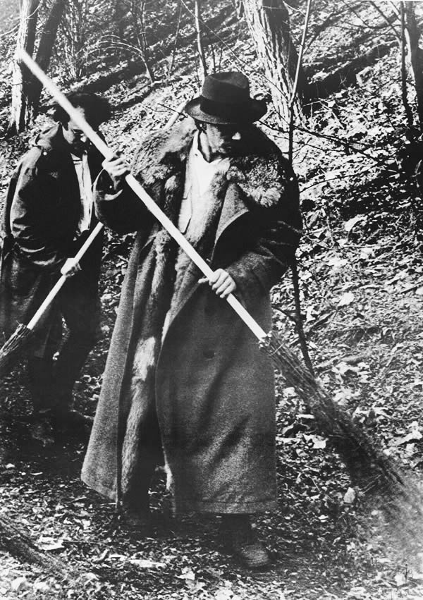 Joseph Beuys, Overcome Party Dictatorship Now, Grafenberger Wald, 1972