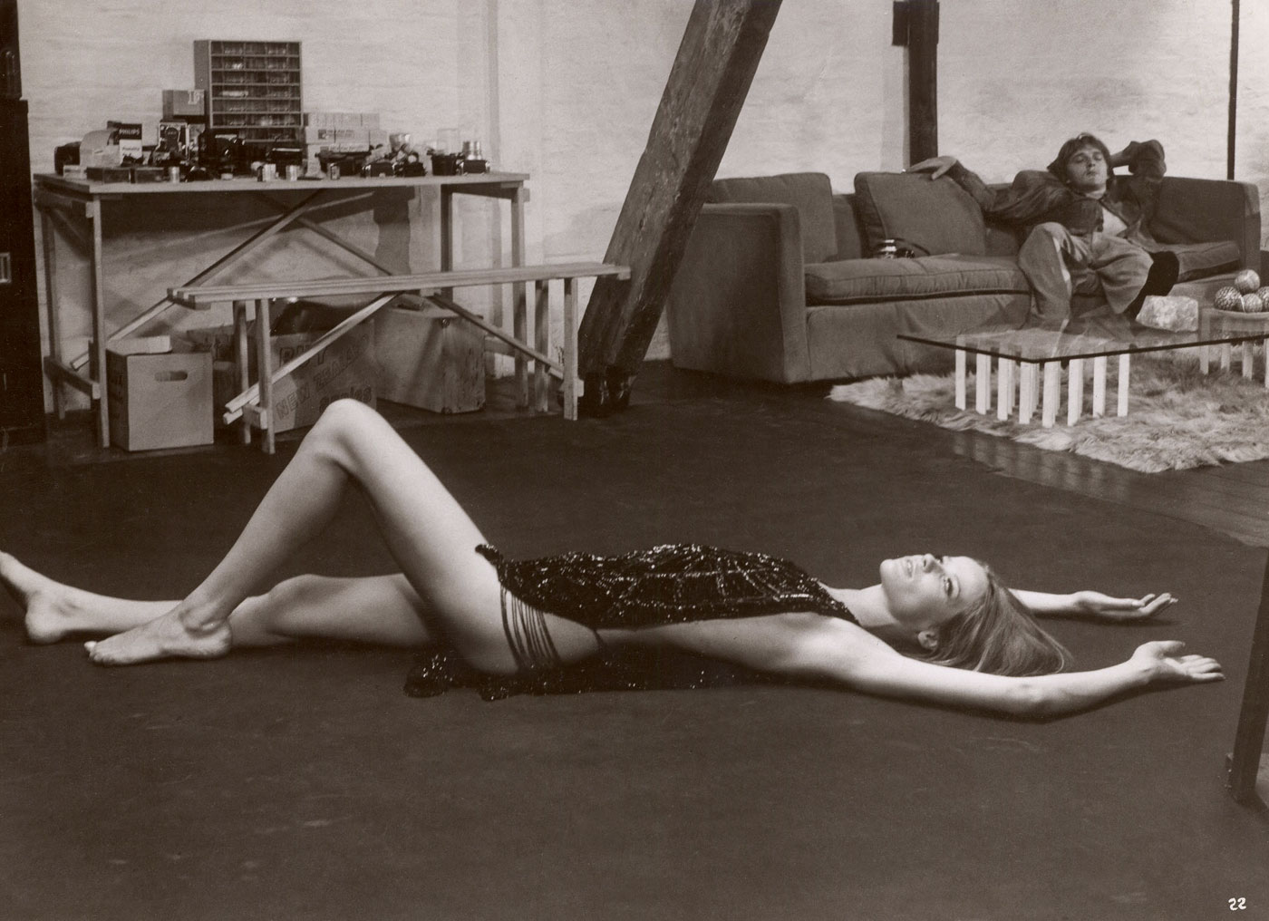 Blow-Up (1966), Veruschka, David Hemmings, production still, Arthur Evans.