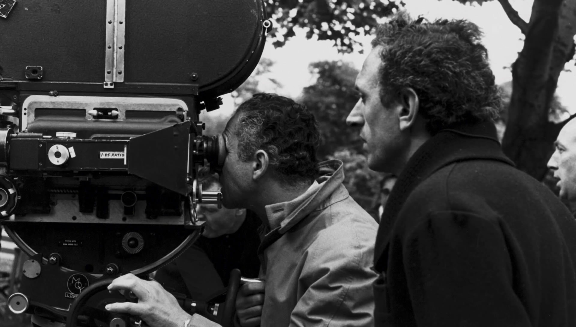Blow-Up (1966), Michelangelo Antonioni, Carlo Di Palma, production still, Arthur Evans.