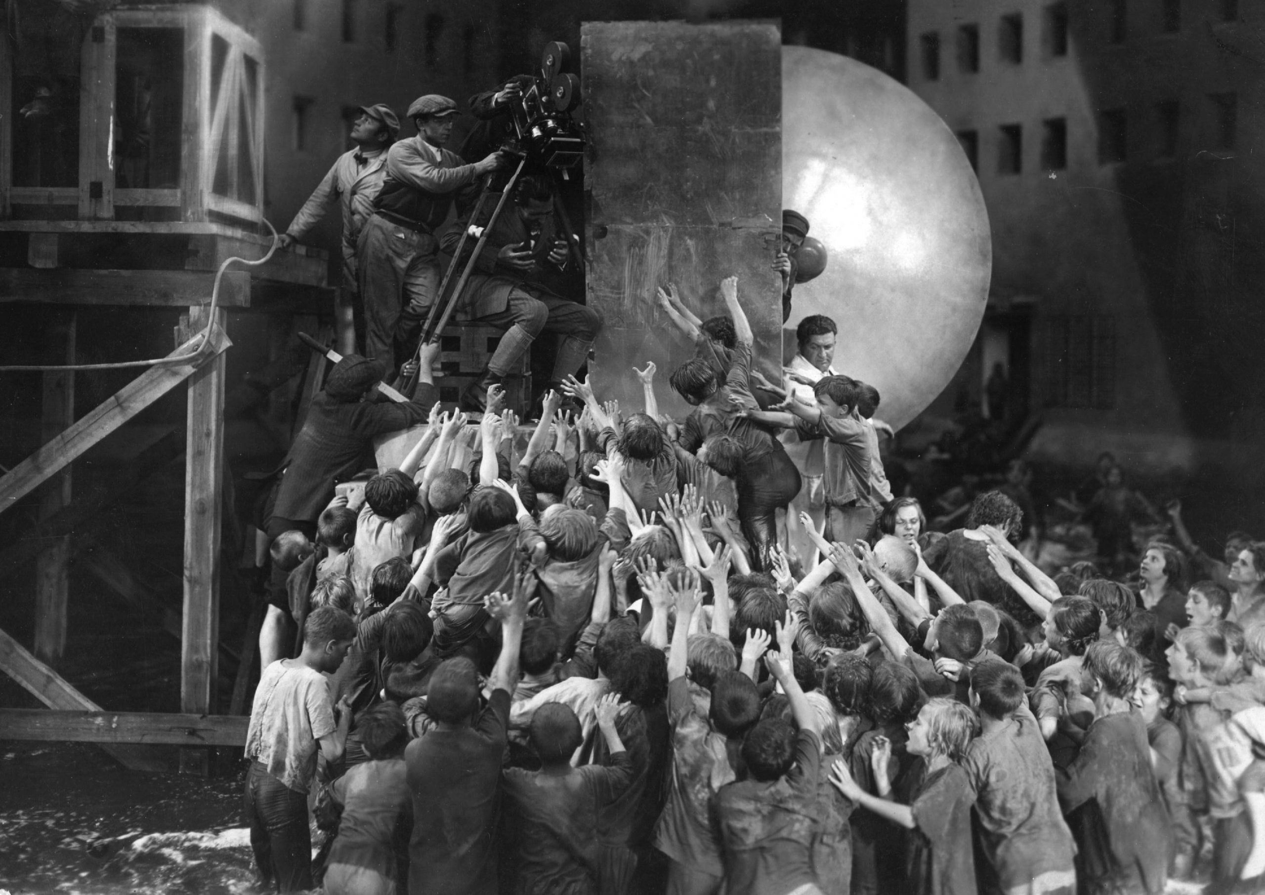 Metropolis (1927), During shooting of the flood, production still. 